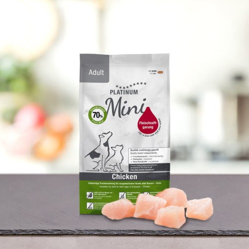 PLATINUM Adult Chicken Mini Półwilgotna karma dla dorosłych psów małych ras 900g