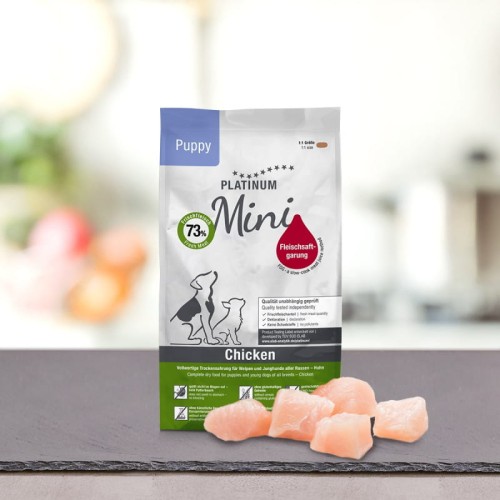 PLATINUM Puppy Chicken Mini Półwilgotna karma dla szczeniąt psów małych ras 900g